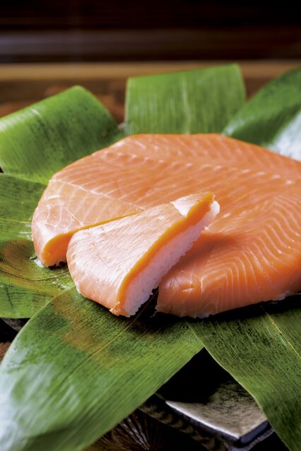 【富山グルメ】肉厚でレア食感の鱒の寿し『米久』を紹介