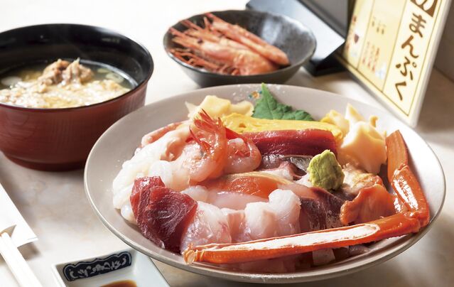 【富山グルメ】高岡市に海鮮丼居酒屋『まんぷく』がオープン