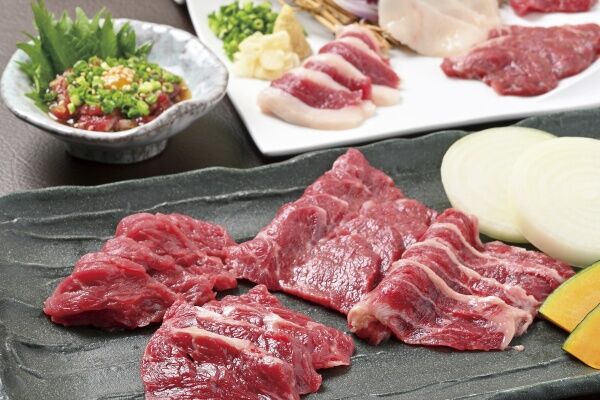 【富山の宴会】贅沢に馬肉を楽しめる『馬肉の親方』の宴会コース