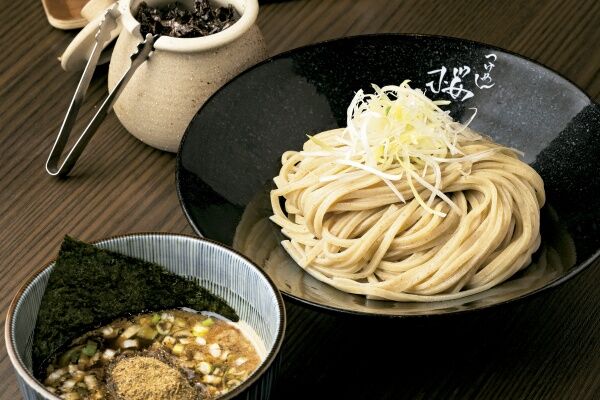【富山のラーメン】『桜』謹製麺の極太な旨みをつけ麺・まぜそばどちらで味わう