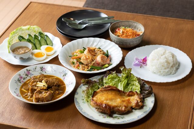 【富山グルメ】シェアして食べる『サムラップ』の本格タイ料理店が南砺市でオープン