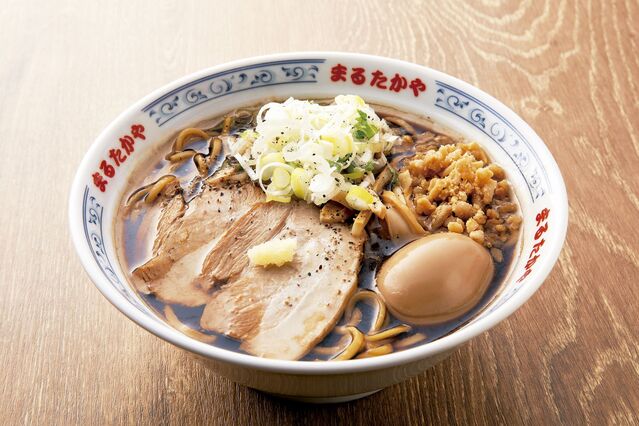 【富山のラーメン】ブラックラーメンは太麺に変更が断然おすすめ『まるたかや　富山駅前店』