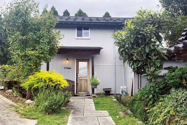 105631_12.jpg 105631_12.jpg