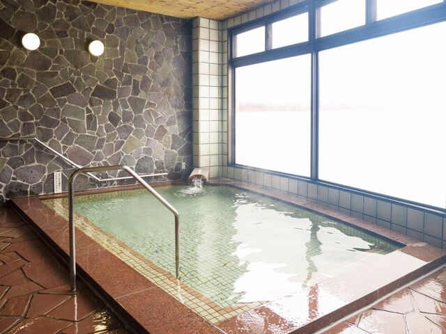 【富山の日帰り温泉】木の温もりに満ちた空間　南砺市『いなみ交流館 ラフォーレ』