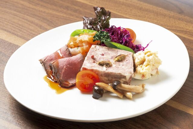 105806_03.jpg 105806_03.jpg