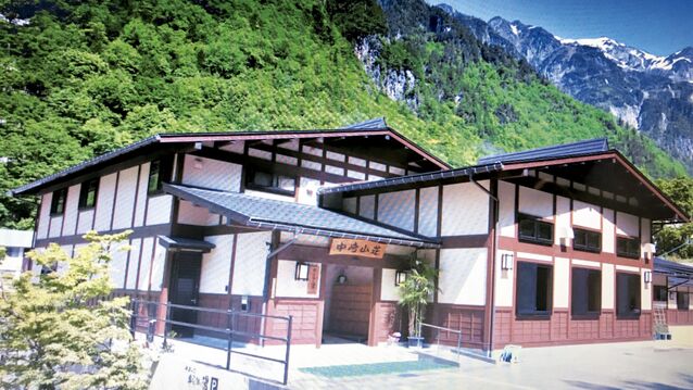 105821_04.jpg 105821_04.jpg