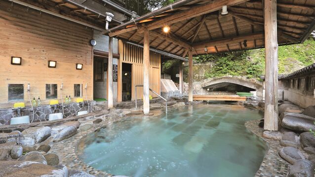 105821_05.jpg 105821_05.jpg