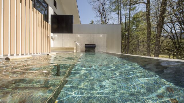 105826_03.jpg 105826_03.jpg