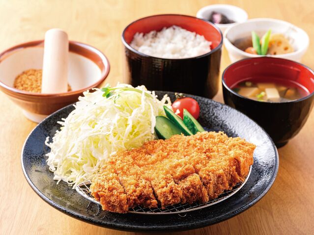 【富山グルメ】どれもボリューム満点！『お食事処 ひでや』が富山市にオープン
