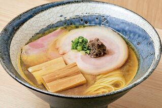 【富山のラーメン】４種の〝塩〞と４種のダシをかけあわせた 富山ラーメン界が放つ渾身の一杯
